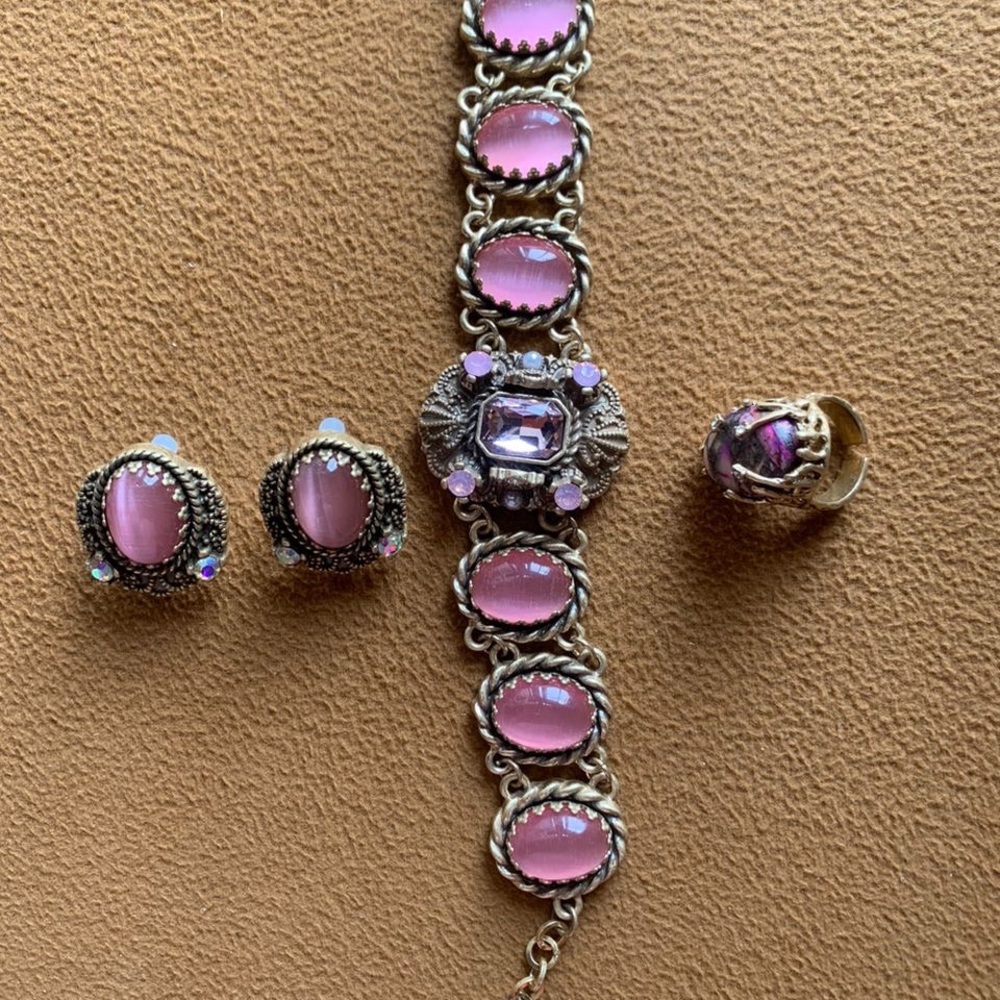 Elegant Pink Jewelry Set
